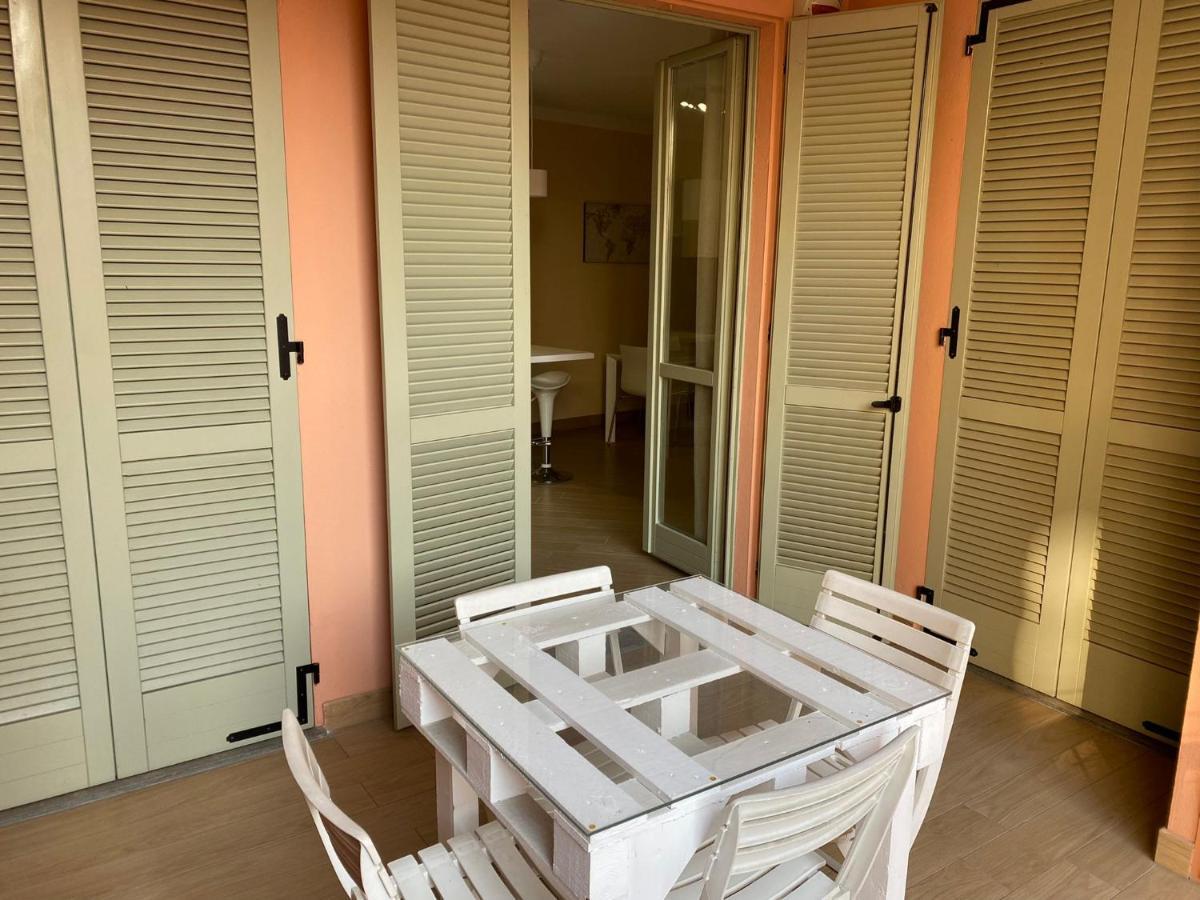 Comecasa Modern Apartment In Historical Centre Asti Luaran gambar