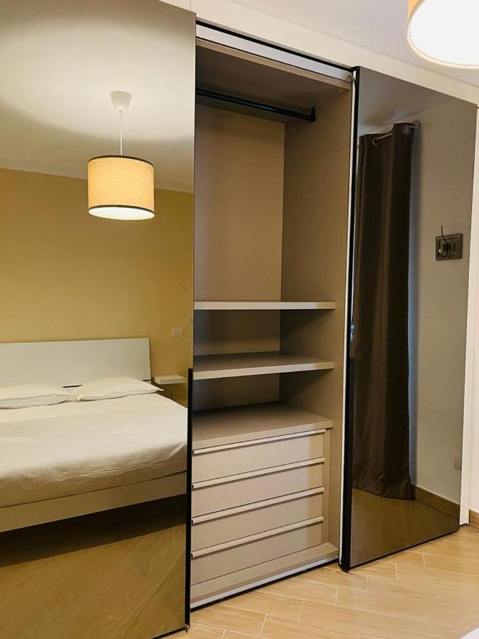 Comecasa Modern Apartment In Historical Centre Asti Luaran gambar