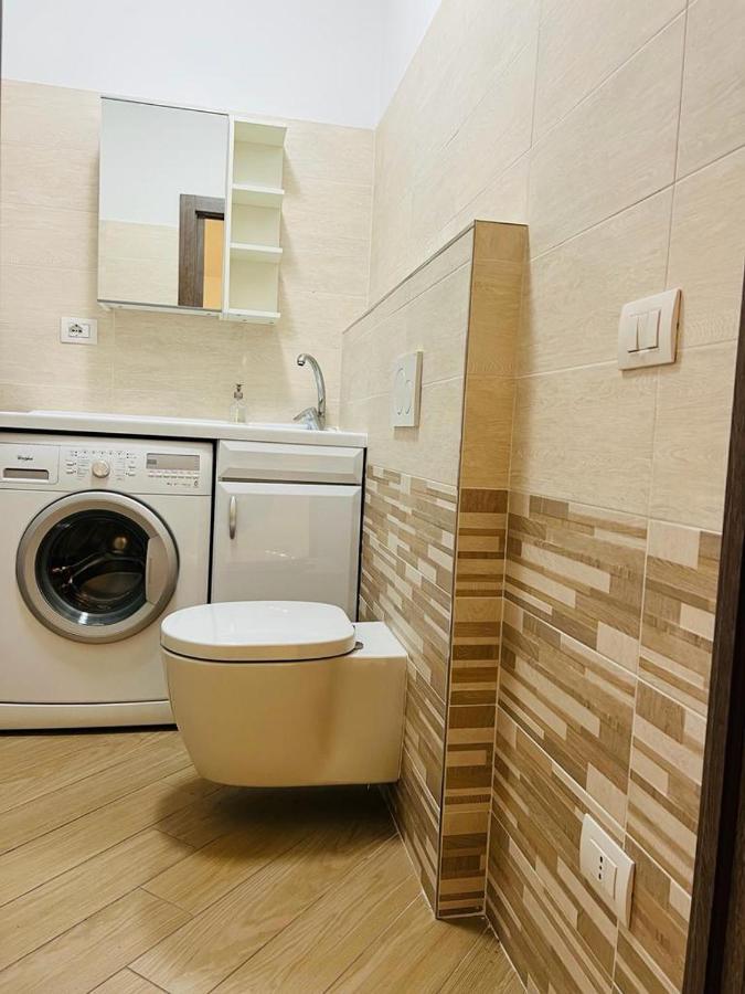 Comecasa Modern Apartment In Historical Centre Asti Luaran gambar